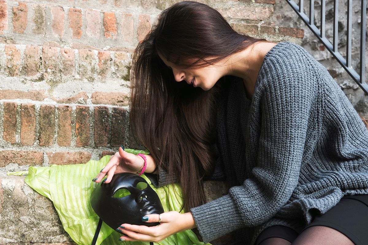 C03 elena maschera 04 85345